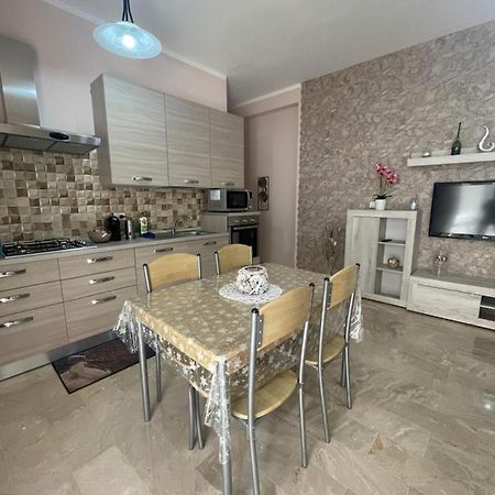 Casa Vacanze Il Girasole Balestrate Exterior photo