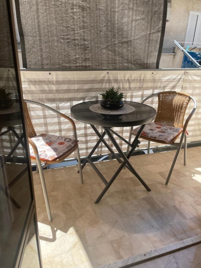 Casa Vacanze Il Girasole Balestrate Exterior photo